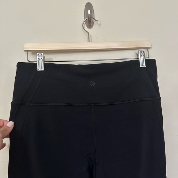 Athleta Horizon Scallop Black Yoga Fitness Capri Pant! - Picture 9 of 10